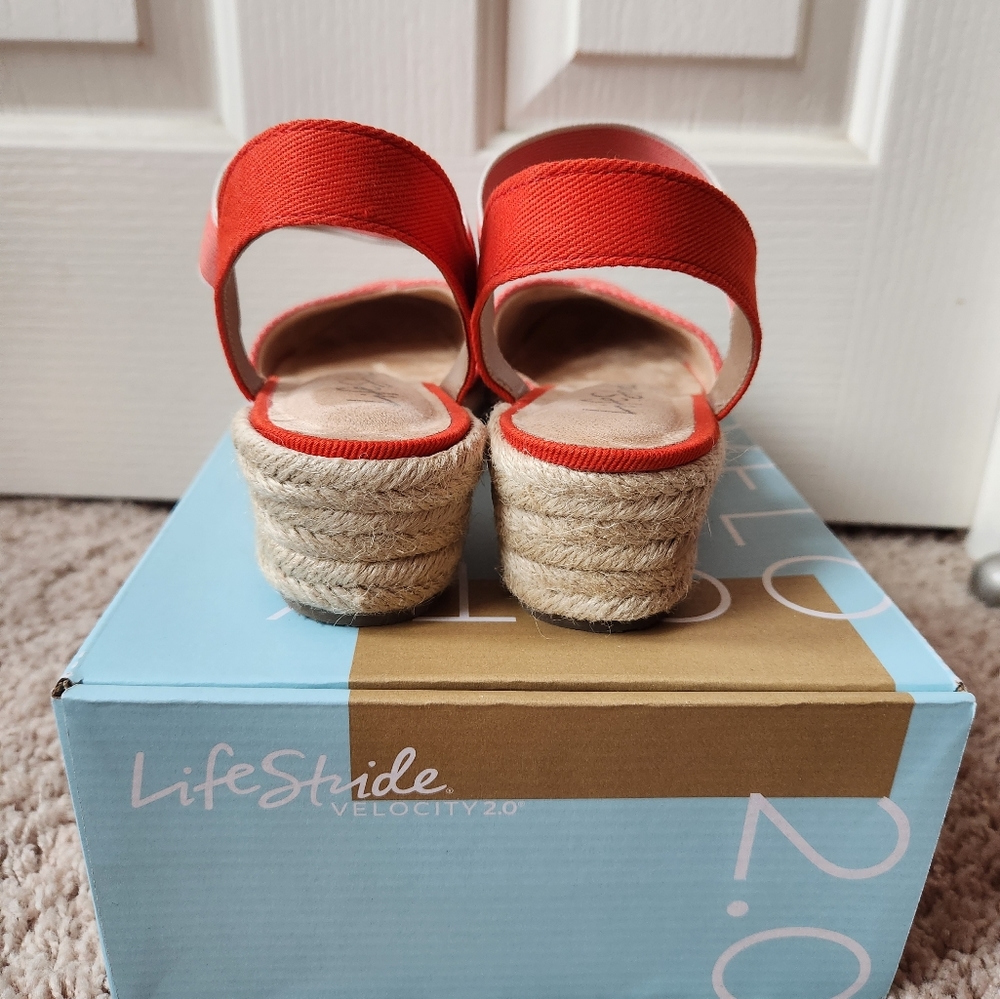 Sandals - Picture 5 of 6
